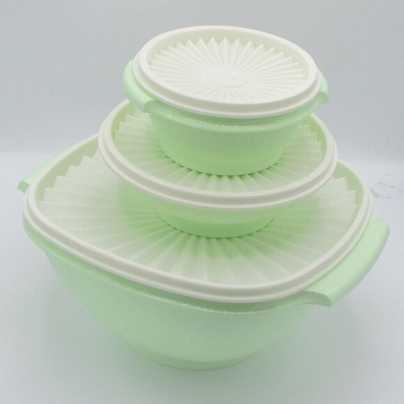 16 Pc Retro PastelTupperware Set 8 Bowls 8 Lids - Picture 3 of 8